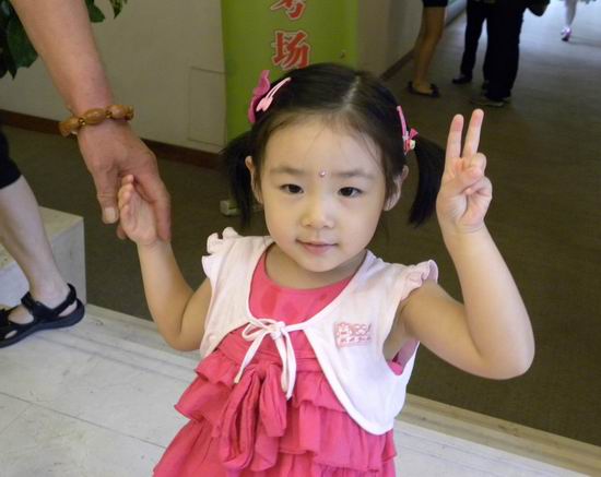 第六届POP全国少儿英语总决赛:这是本届大赛中最小的参赛选手,还不满4岁