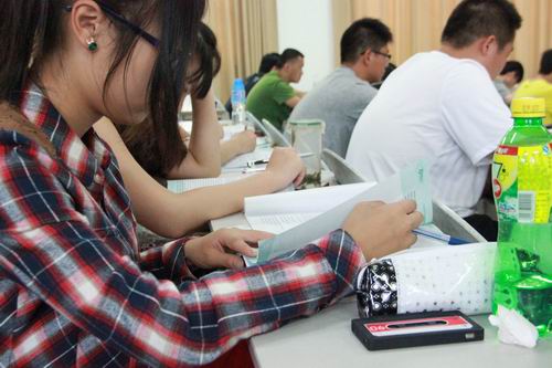 聚焦新东方住宿班:这个夏天,关于奋斗