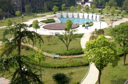 株洲市四中系湖南省示范性高级中学