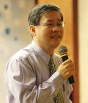 陈进隆 陈进隆
