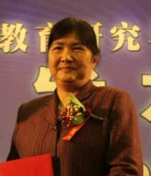 谢 湘 谢 湘