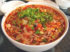 Qishan's Saozi Noodles with Minced Meat (岐山哨子面)