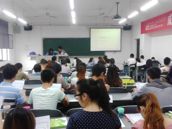 开班喜报:成都新东方四六级基础班三大院校同