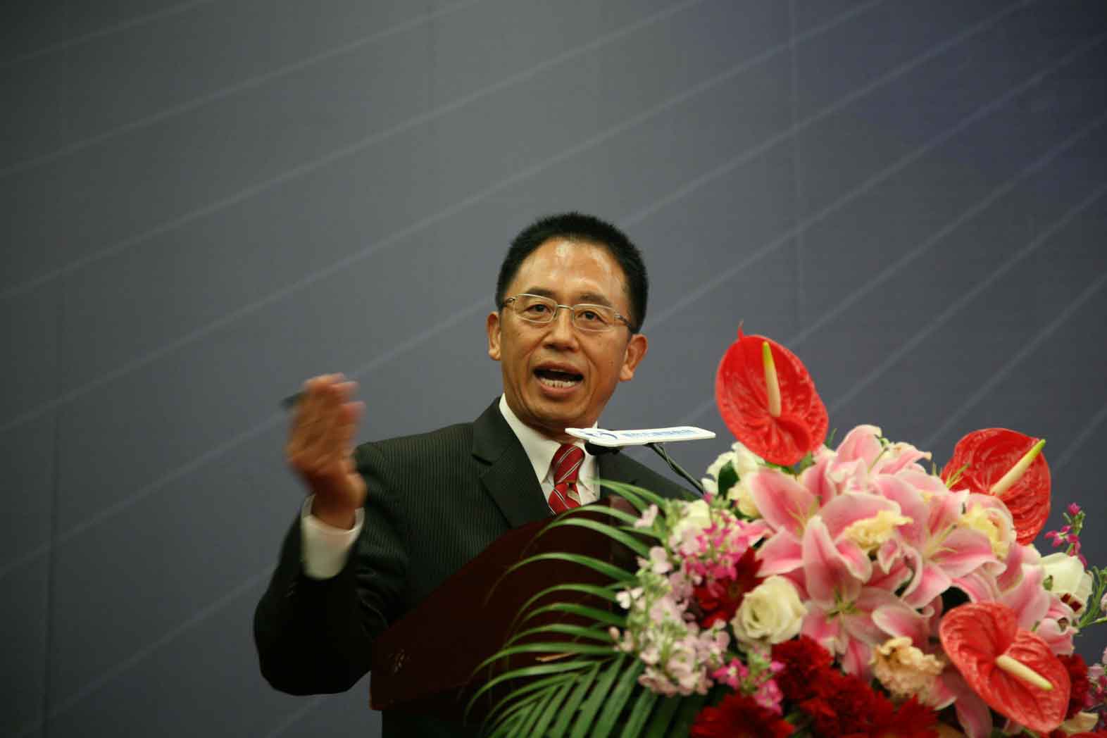 科技集团副总裁、北京新东方扬州外国语学校