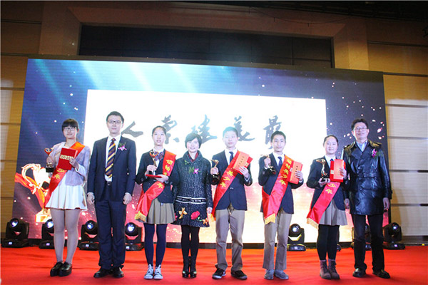 建兰中学携手杭州新东方举办最“别开生面”的开学典礼