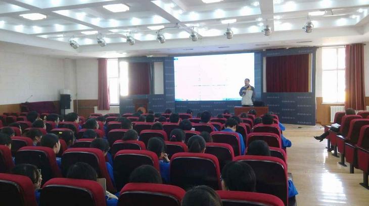 天津新东方中学校园行走进天大附中