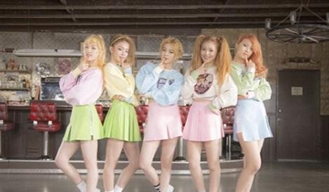 韩国新生代女子组合青春大出动     