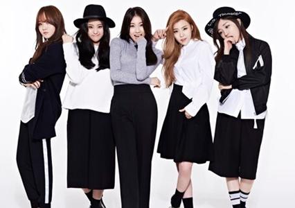 韩国新生代女子组合青春大出动     