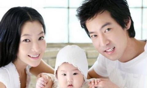 盘点韩国明星亲子照     