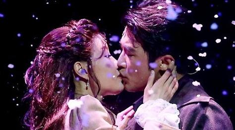  安在旭❤崔贤珠 欢度六一举行结婚典礼  