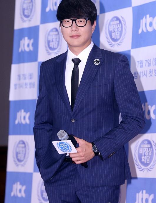 韩国新晋综艺MC四大天王都有谁？  