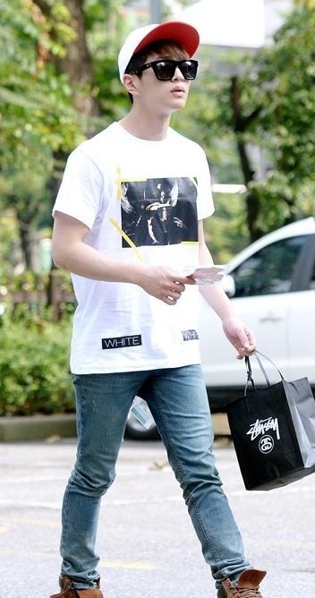 韩国爱豆上班Fashion大比拼    