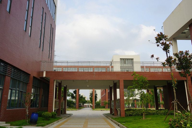 上海新东方学校 优能中学 重点中学 >正文    学校地址:浦东新区昌里