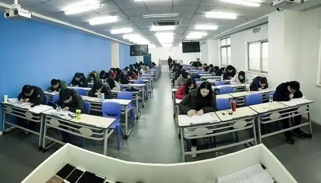 好学精进 新东方华中区域十校K12教师联合功