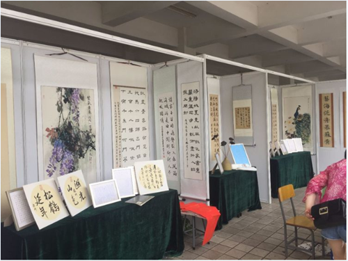 广益实验中学2018年校园文化艺术节“展未来，春暖画又开”书画作品展