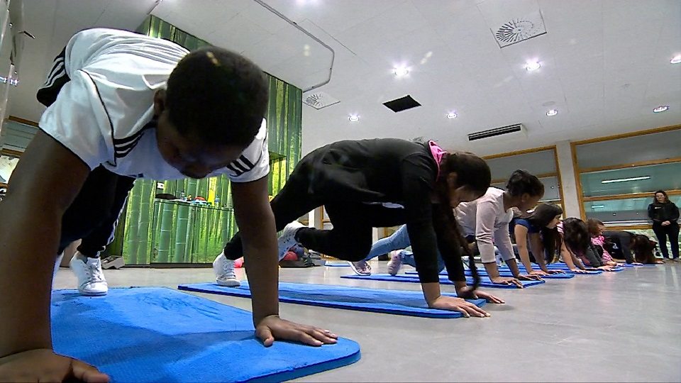 Amsterdam tackles child obesity 阿姆斯特丹解决儿童肥胖危机新倡议
