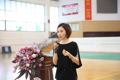 广益实验中学召开七年级家长会