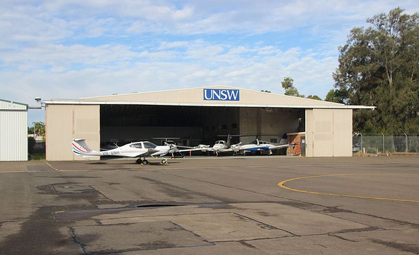 新南威尔士大学