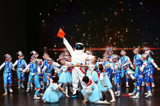 长沙市实验小学舞蹈队获长沙市青少年舞蹈大赛金奖