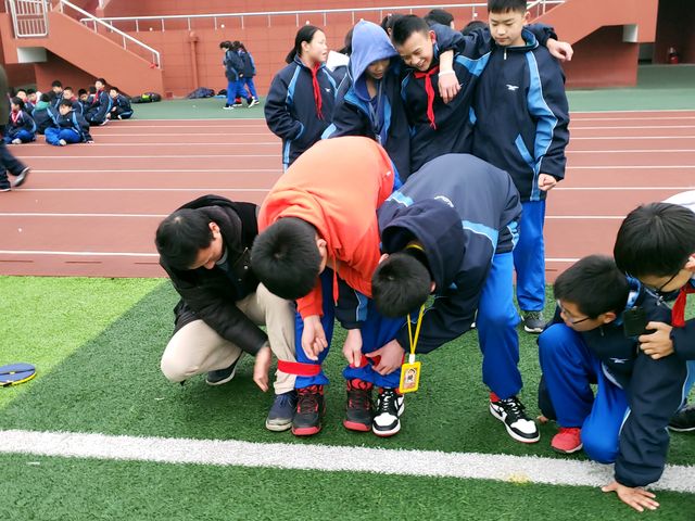 雅礼洋湖实验中学初一趣味运动会记录