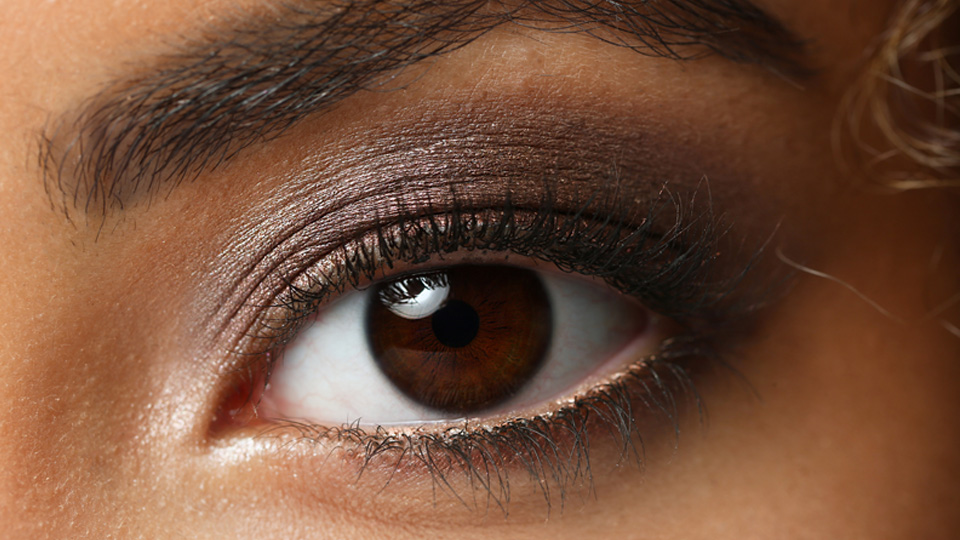 Taking a look at eye yoga 来看看眼部瑜伽