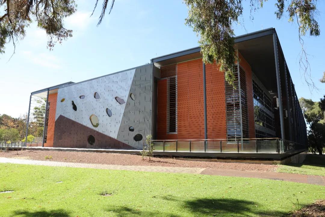 西澳大学商学院