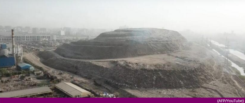 新德里的Ghazipur垃圾填埋场继续以惊人的速度增长，与伦敦桥的塔楼一样高。在一年内，它的高度将超过泰姬陵，后者是该国最具标志性的纪念碑之一。