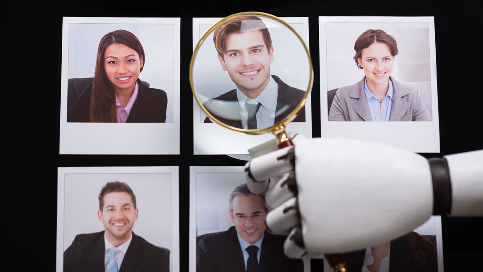 AI recruitment 用人工智能招募人才
