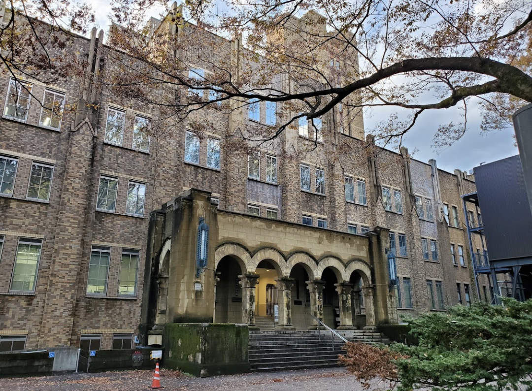 还傻傻分不清？日本报考大学时需要的材料吗？