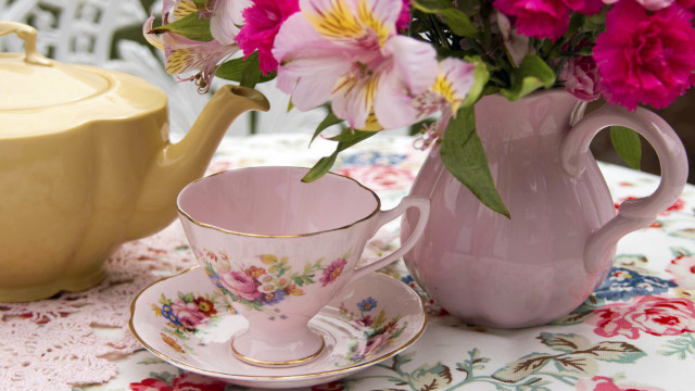 喝茶？还是喝咖啡？