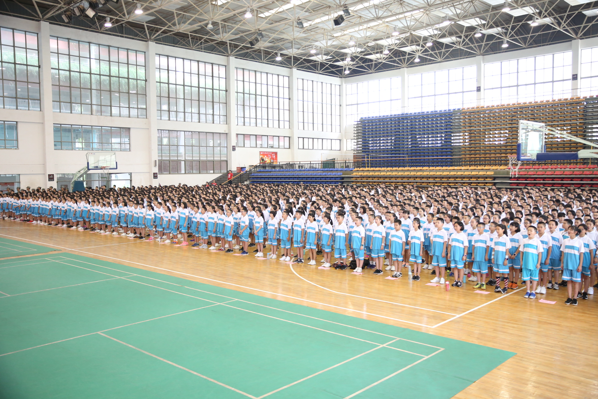 广益实验中学举行初2018级新生军训动员大会